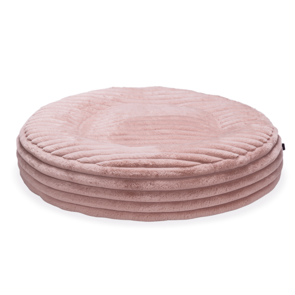Designed by Lotte Ribkussen Reza rond roze 95 cm